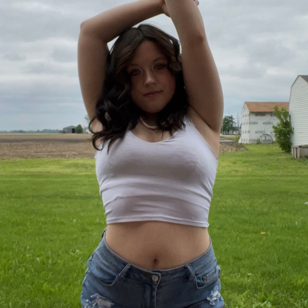 Meet your Posher, Adriana